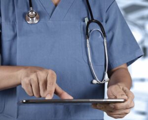 Uklanjanje podočnjaka